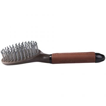 Maddox Tail Brush